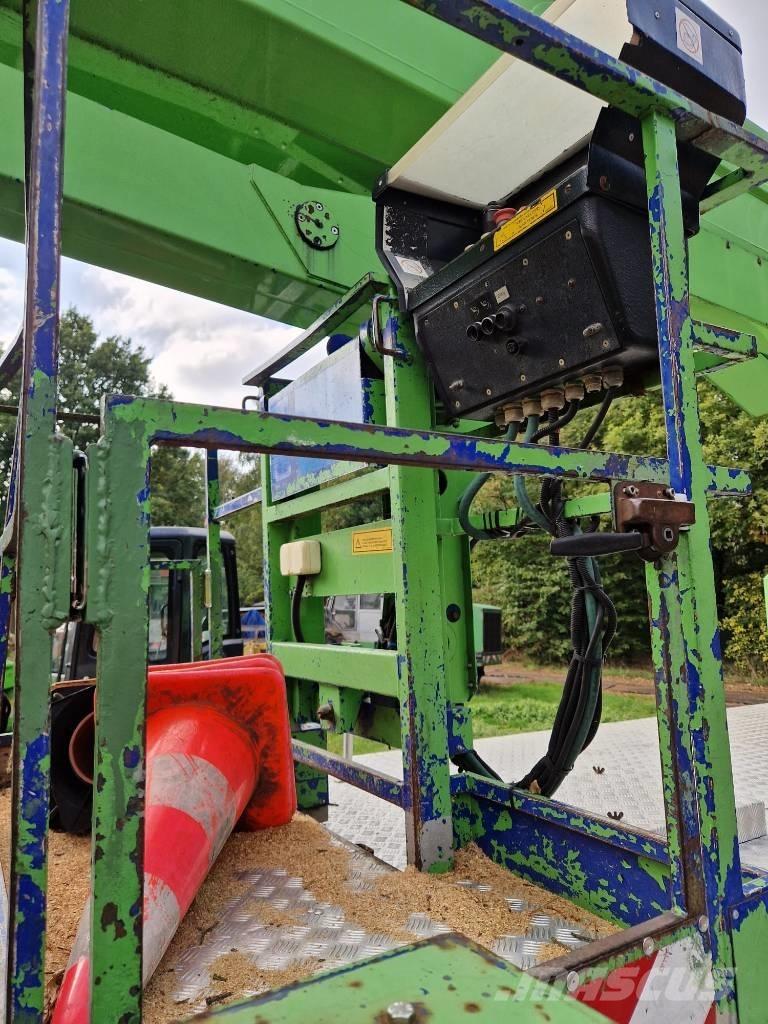 Mercedes-Benz 1824 车载式高空作业车