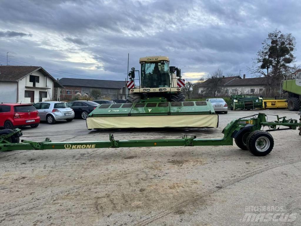Krone Big X 850 自走式青贮饲料收割机