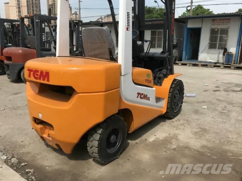 TCM FD 30 柴油叉车