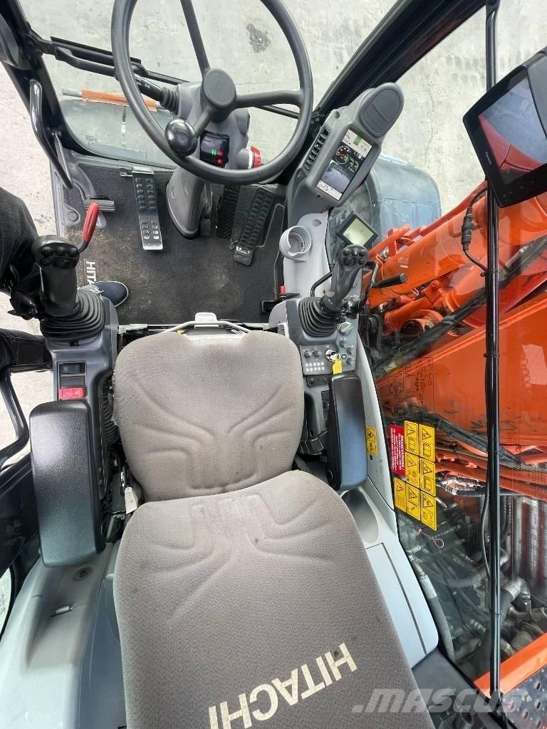 Hitachi 140W 轮式挖掘机