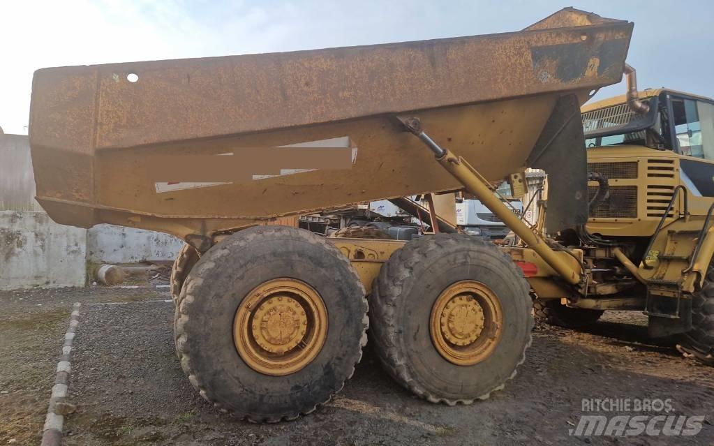 CAT 730 铰接式自卸车