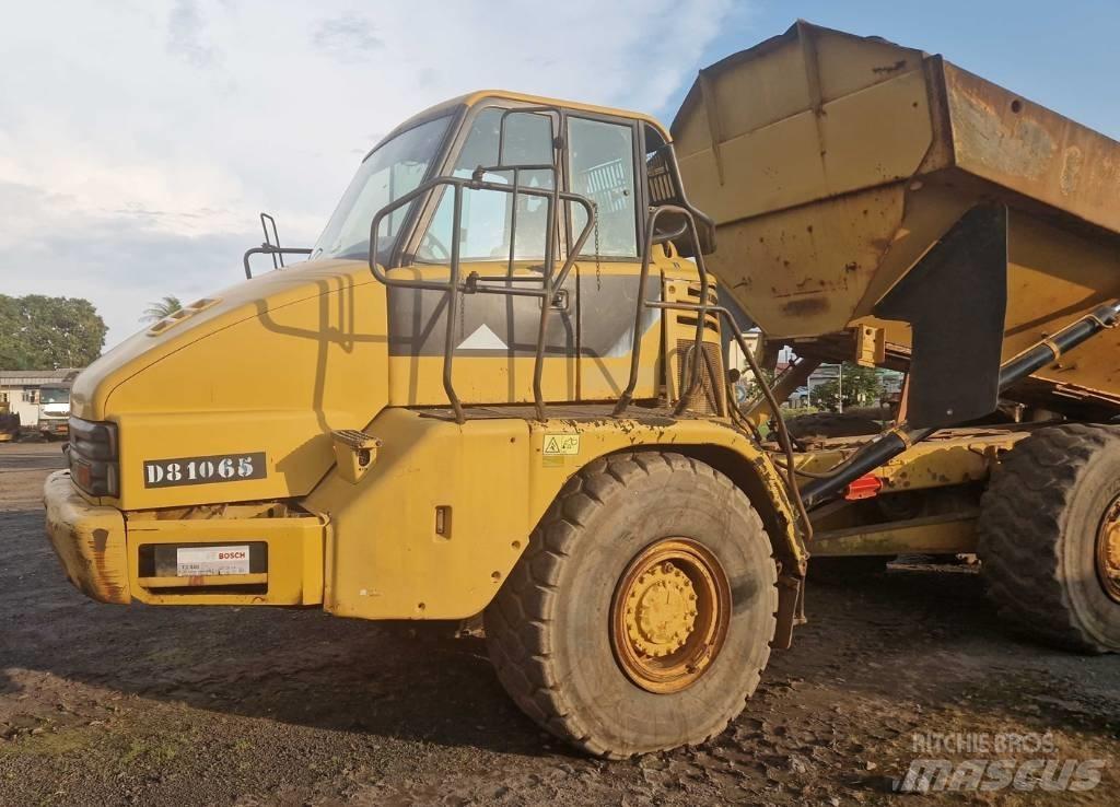 CAT 730 铰接式自卸车