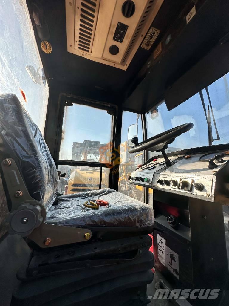 XCMG XD 103 土壤压实机