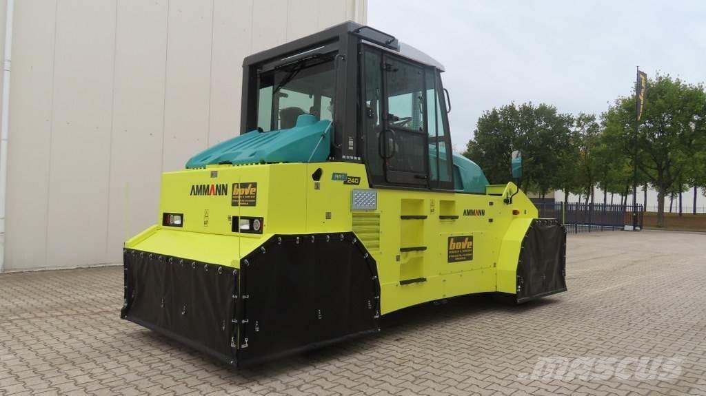 Ammann ART 240 胶轮压路机