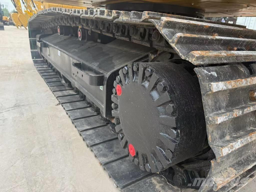 CAT 320 D 履带挖掘机