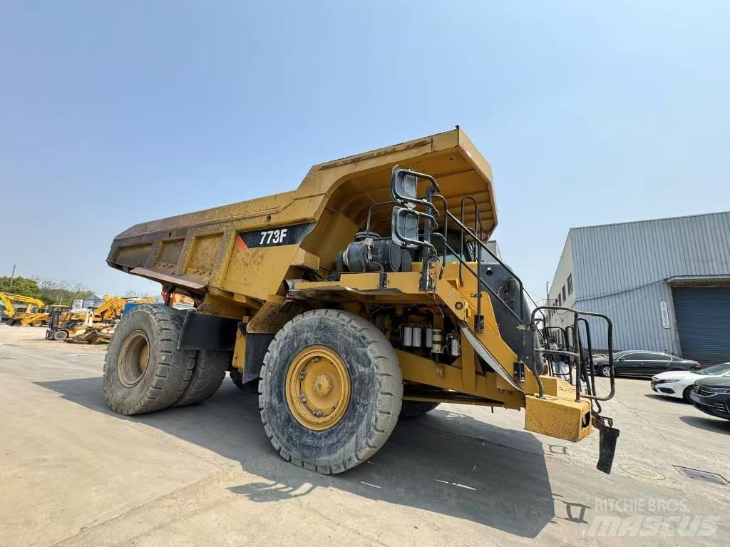 CAT 773 F 铰接式自卸车