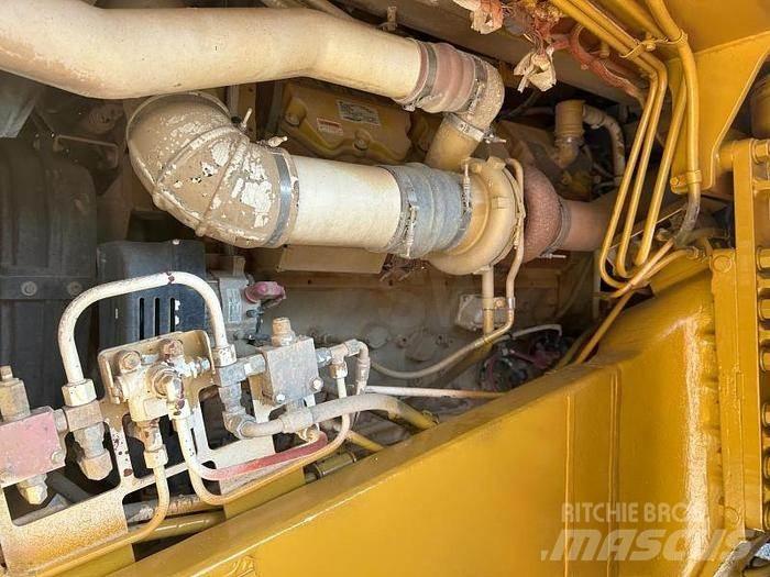 CAT Rebuilt 775F - 翻斗车\公路型自卸车