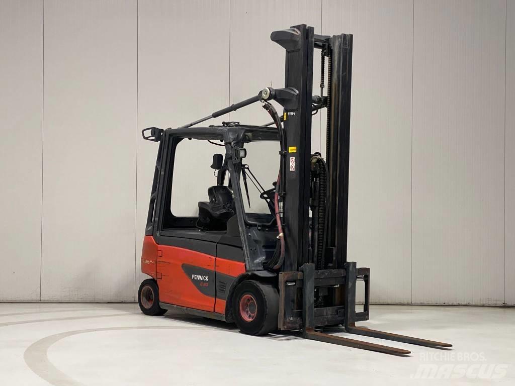 Linde E30L-01 电动叉车