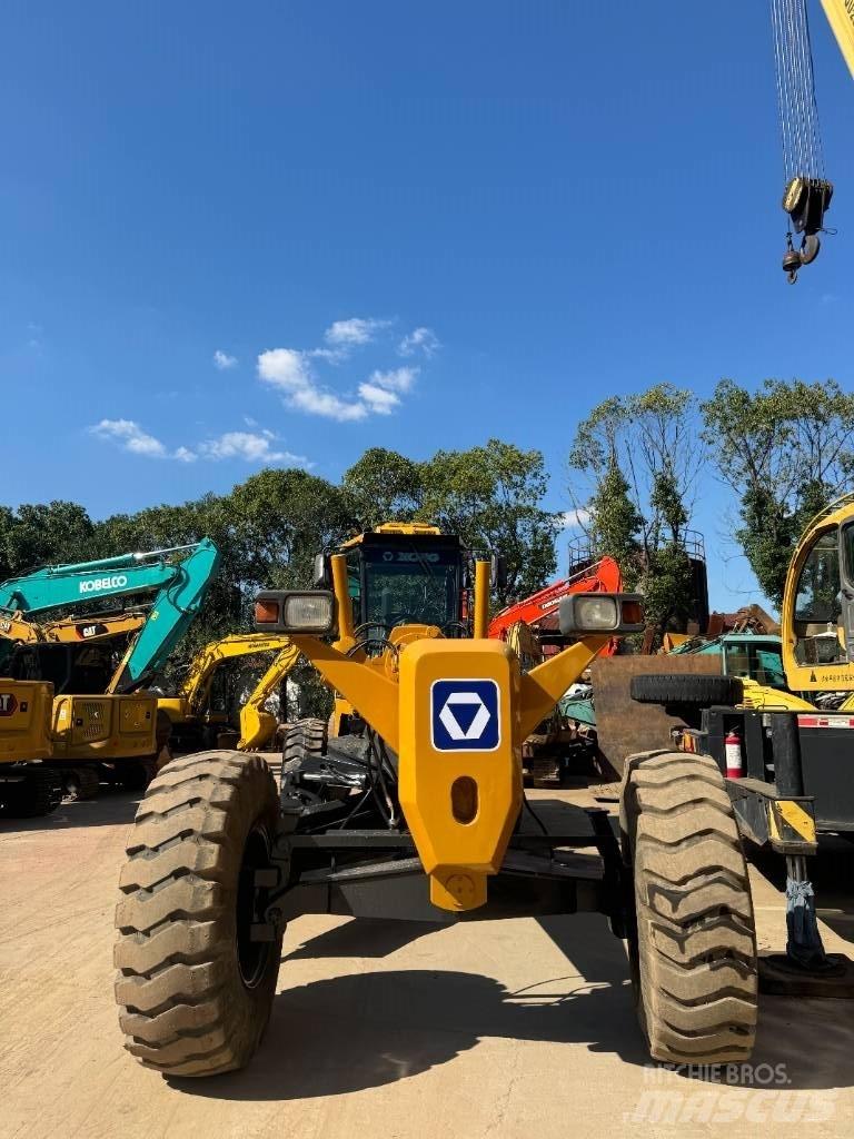 XCMG GR 180 平地机/推土机
