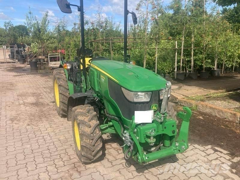 John Deere 5075 GL 小型拖拉机