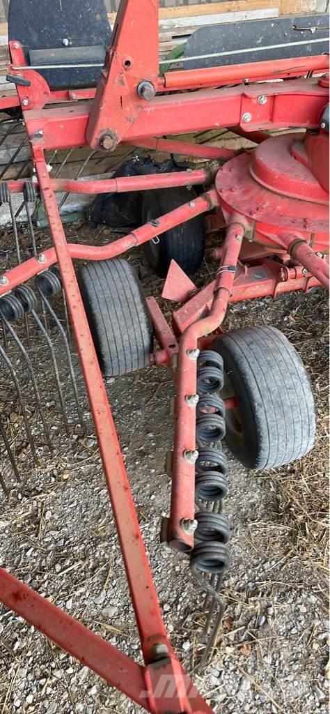 Kuhn GA 6632 料堆整形机