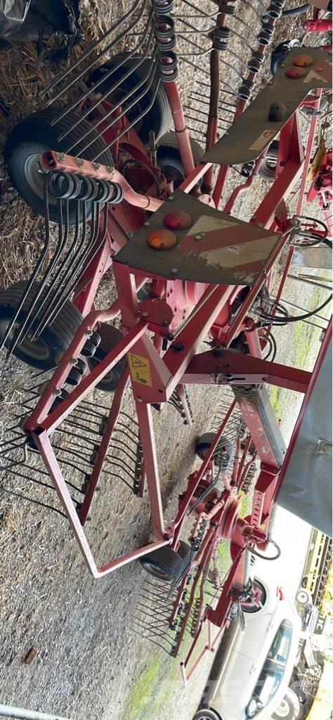 Kuhn GA 6632 料堆整形机