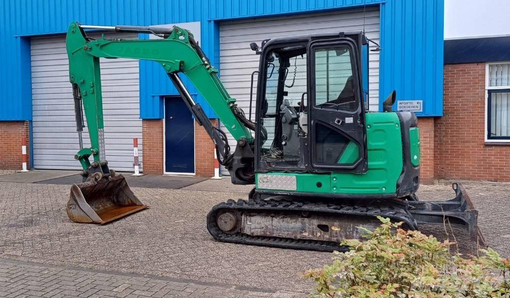 Hitachi ZX 65 小型挖掘机