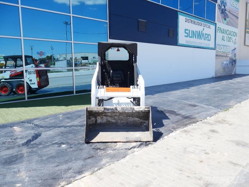 Bobcat S 100 滑移装载机
