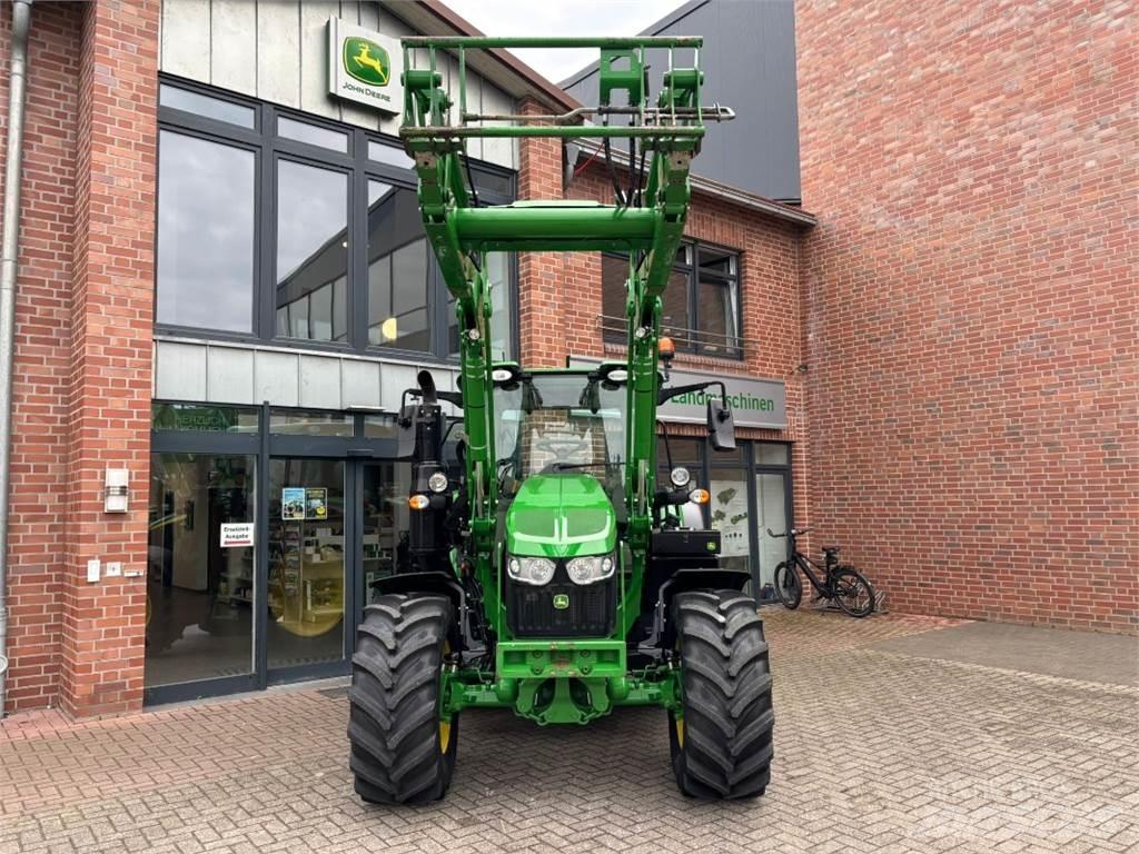 John Deere 6110M 拖拉机/农用车