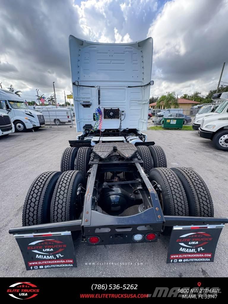 Volvo Commercial VNL 牵引车