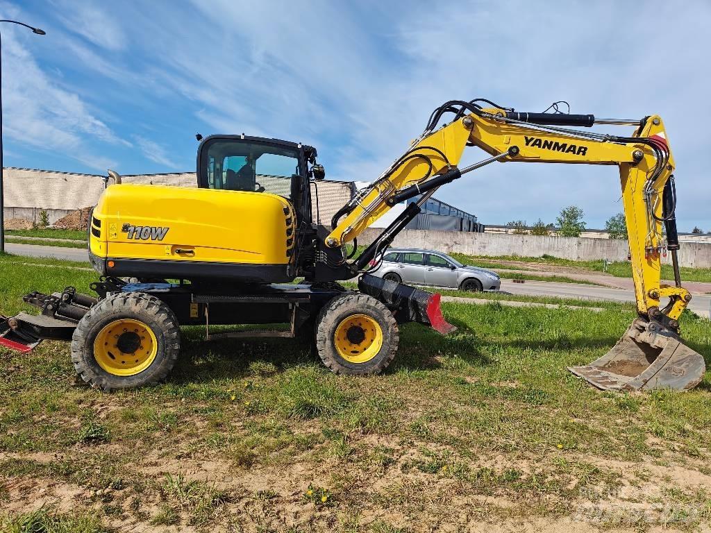 Yanmar B110W 轮式挖掘机