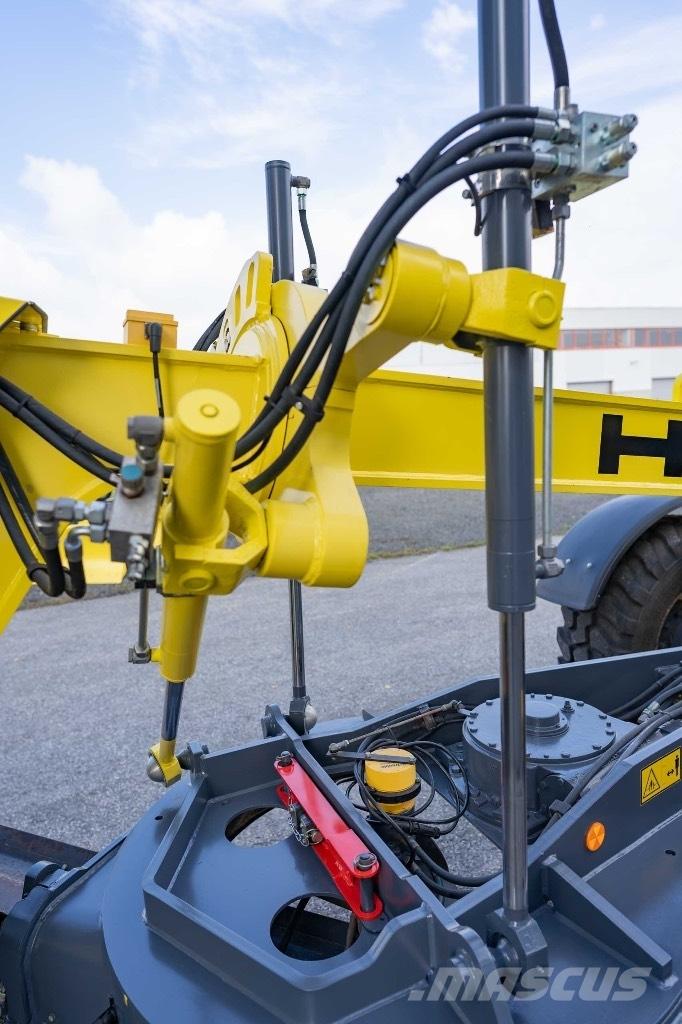 HBM BG 120TA-6 EP 平地机/推土机