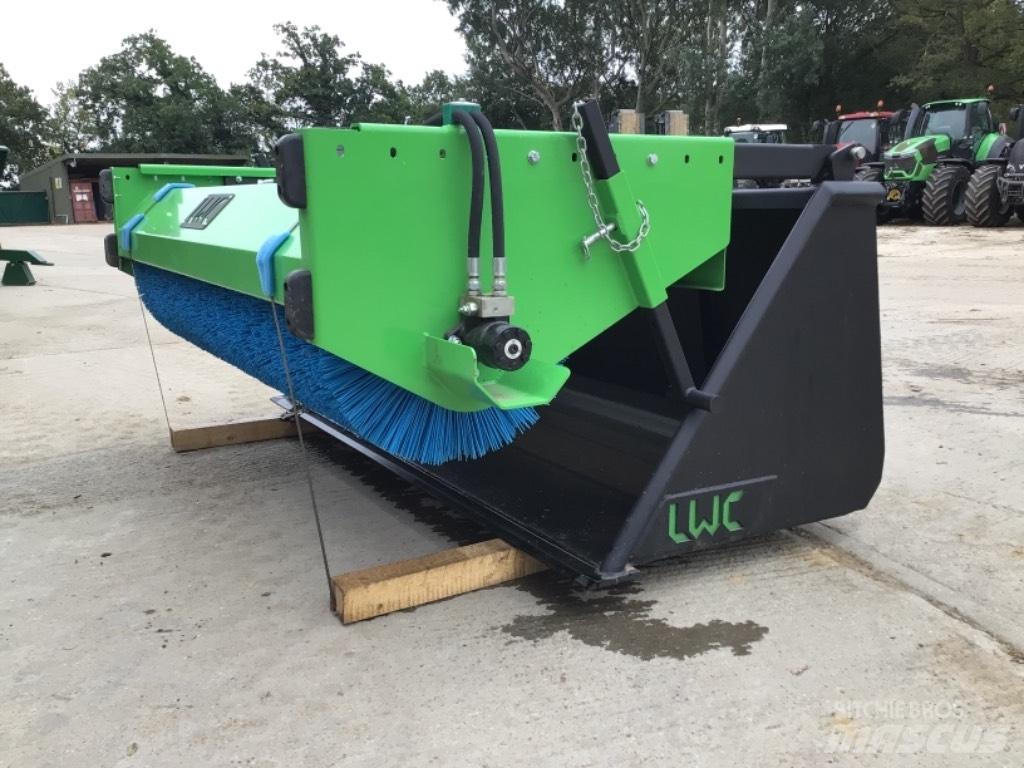 LWC SWEEPER 扫地机