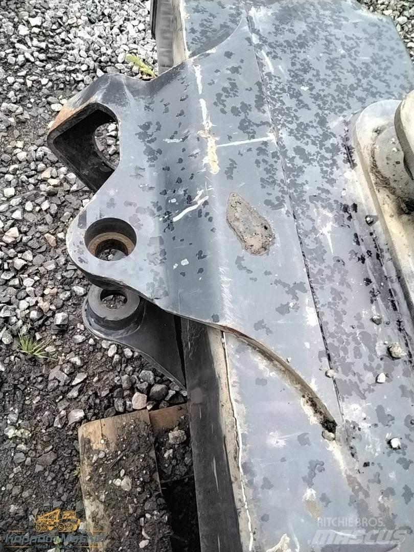 Komatsu 165 货运起重机