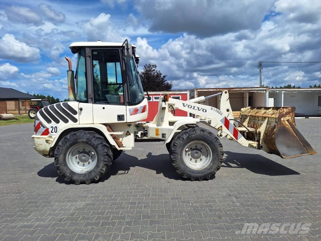 Volvo L 30 B 轮式装载机