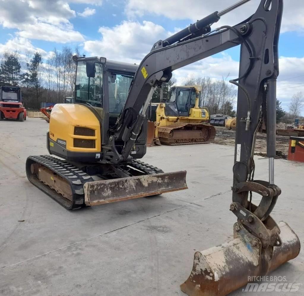 Volvo ECR 50 D 小型挖掘机