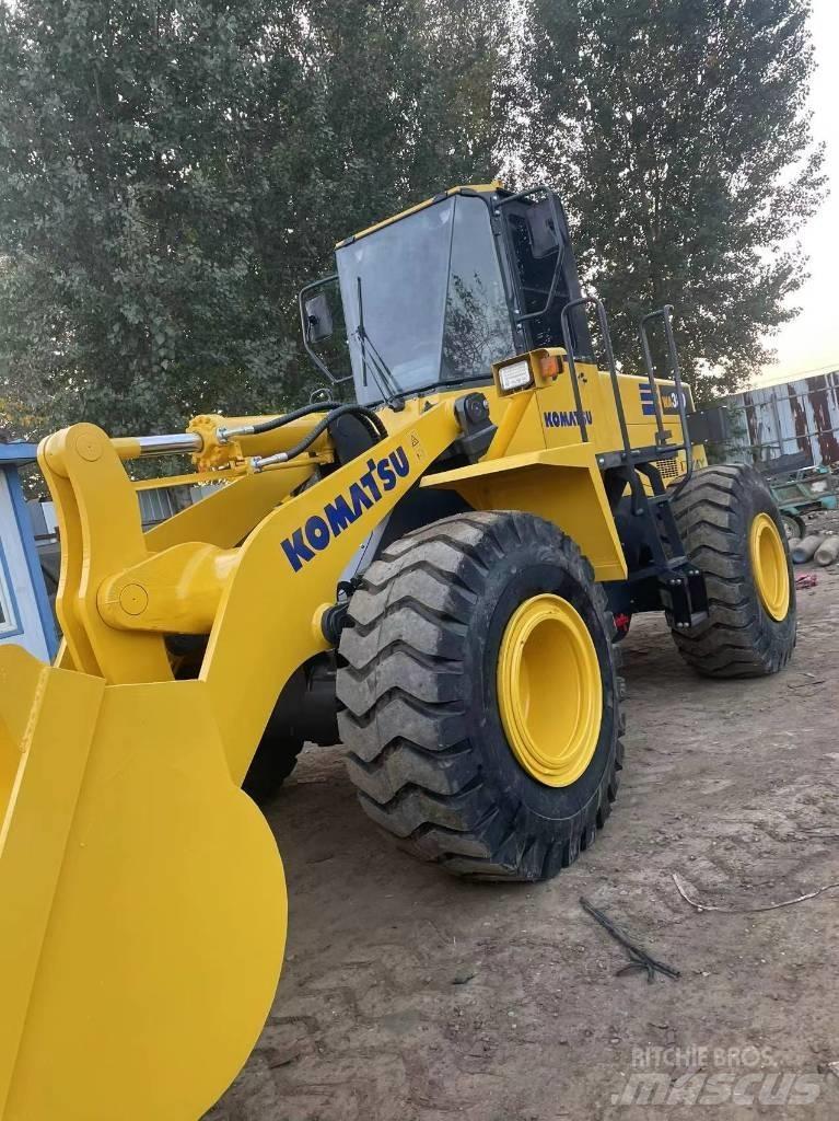 Komatsu WA 380 轮式装载机