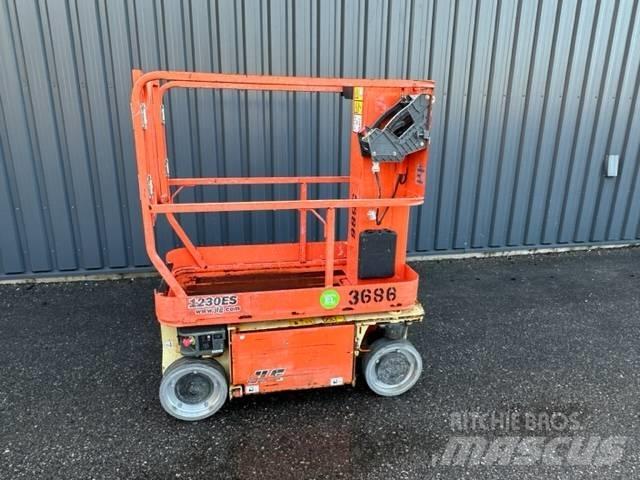 JLG 1230 ES 客货电梯