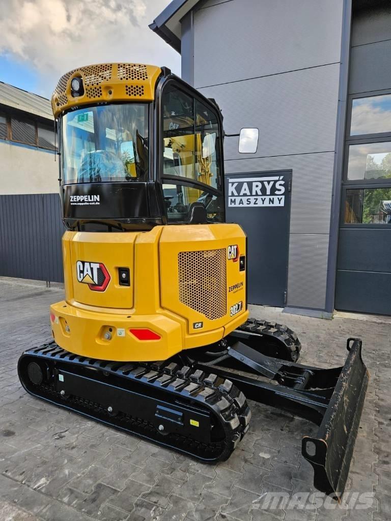 CAT 302.7 CR 小型挖掘机