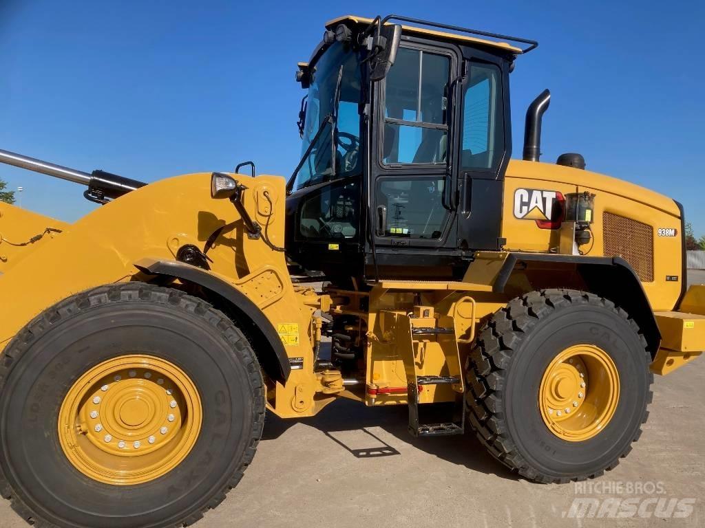 CAT 938M 轮式装载机