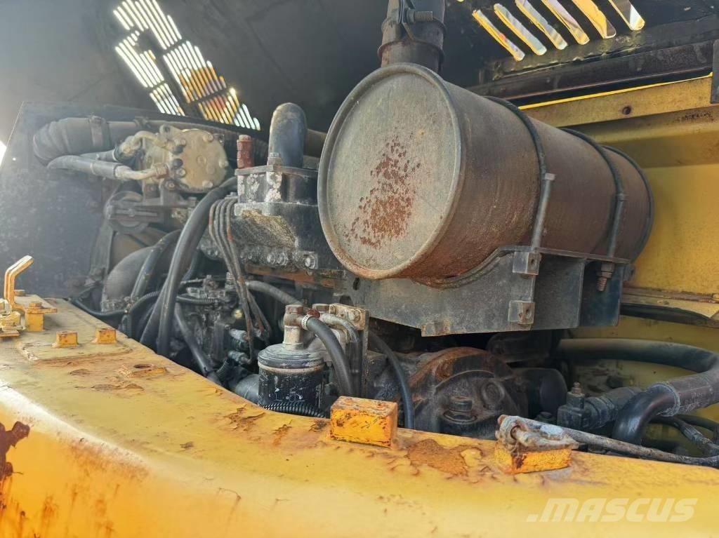 Komatsu PC 60-7 小型挖掘机