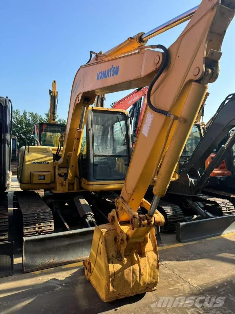 Komatsu PC 60-7 小型挖掘机