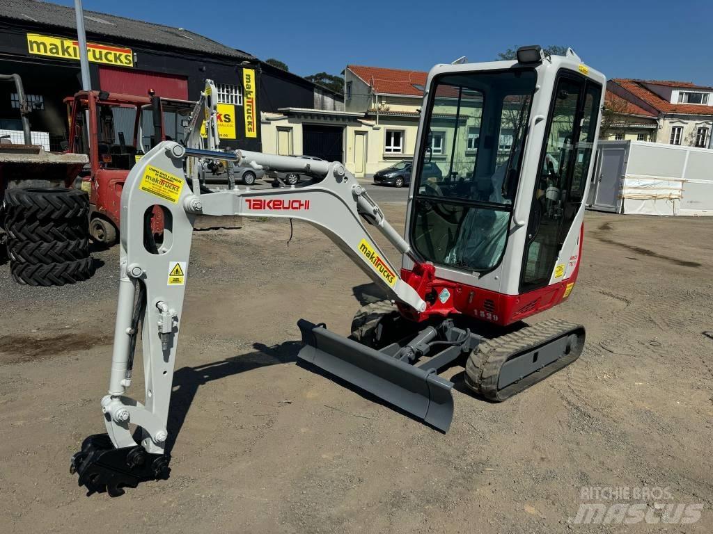 Takeuchi TB 216 小型挖掘机