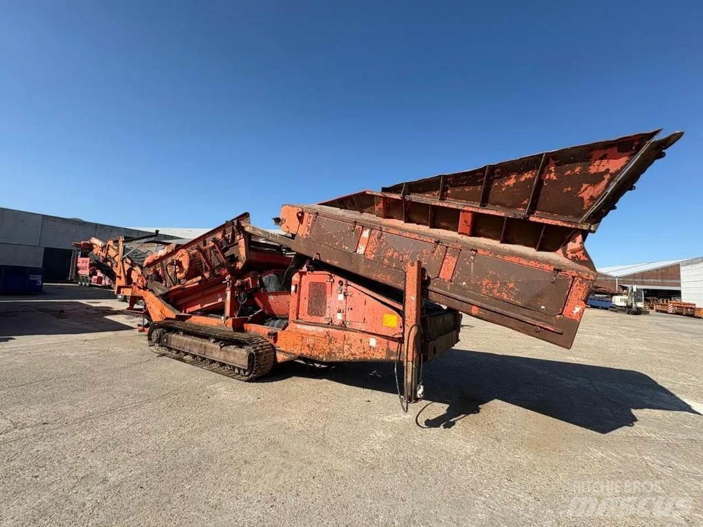 Terex 883 移动式筛分机