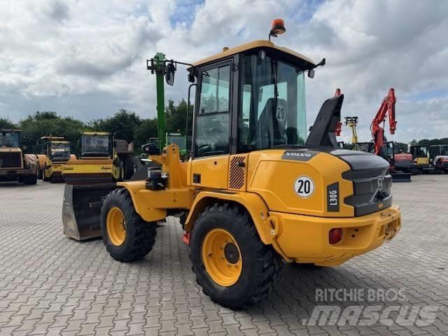 Volvo L 30 G 轮式装载机