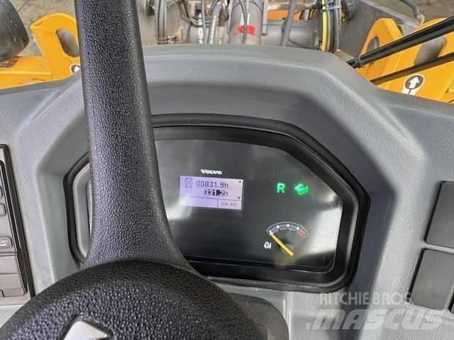 Volvo L 30 G 轮式装载机