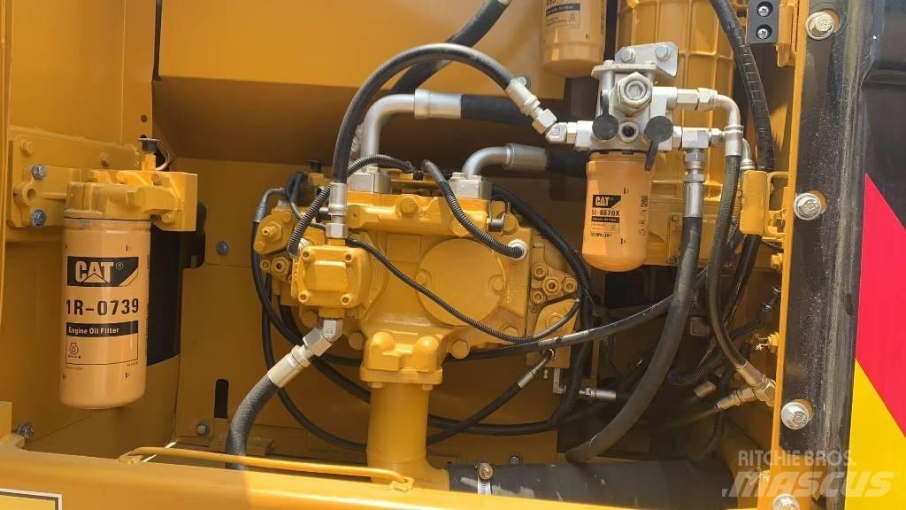 CAT 323 D 履带挖掘机