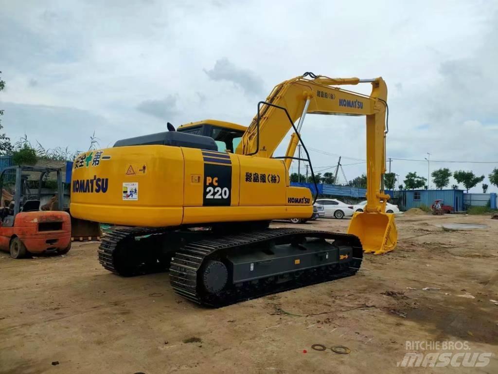 Komatsu PC 220 履带挖掘机