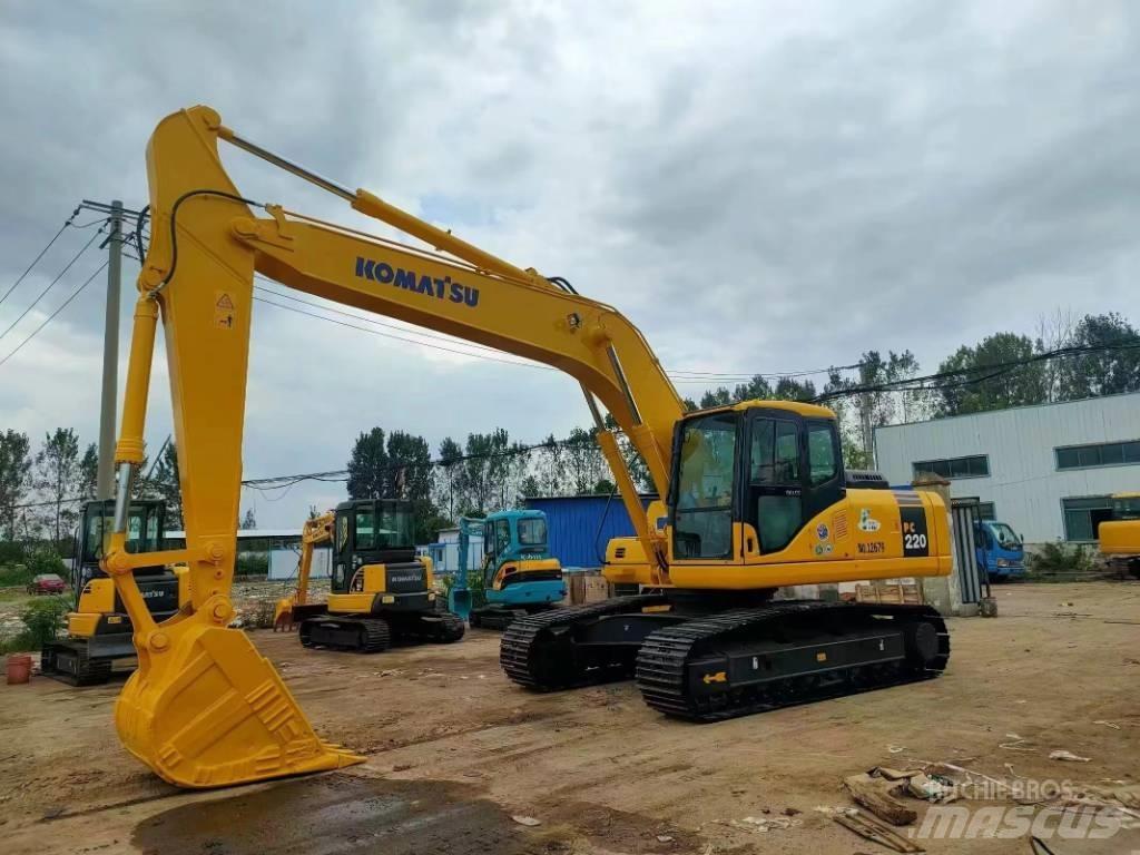 Komatsu PC 220 履带挖掘机