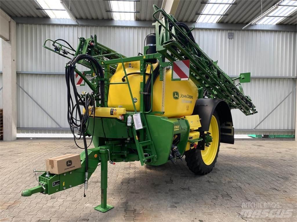 John Deere R740i 牵引式喷雾机