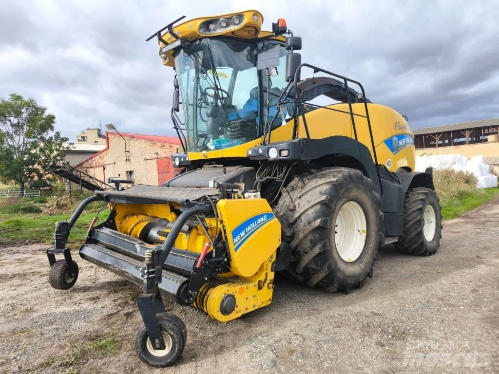 New Holland FR 850 自走式青贮饲料收割机