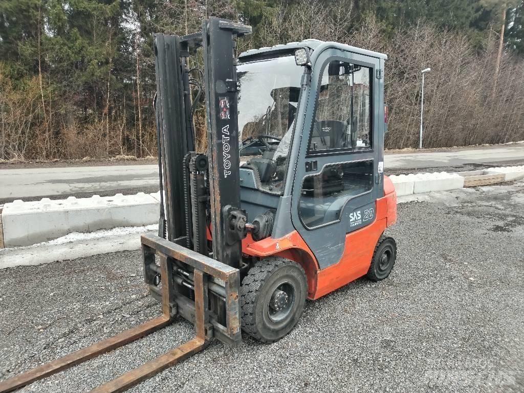 Toyota 7FGF20 天然气叉车