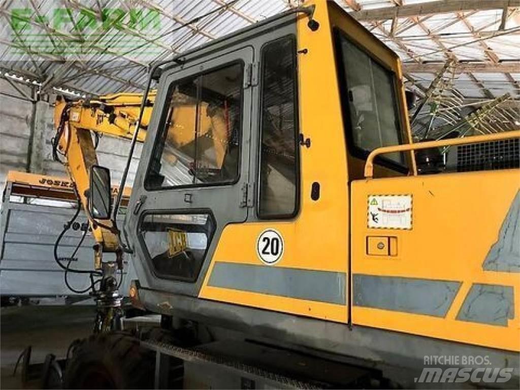 JCB js 130 w 轮式挖掘机