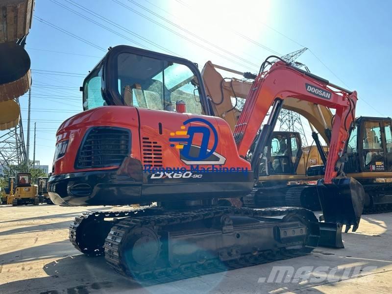 Doosan DX 60 小型挖掘机