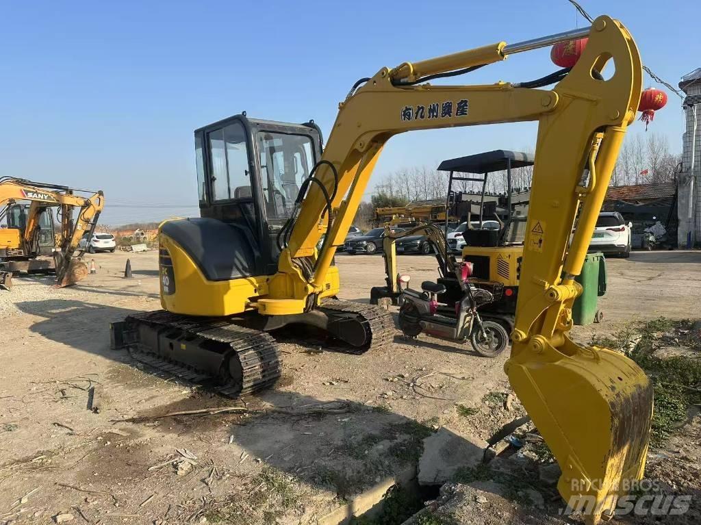 Komatsu PC 40 小型挖掘机