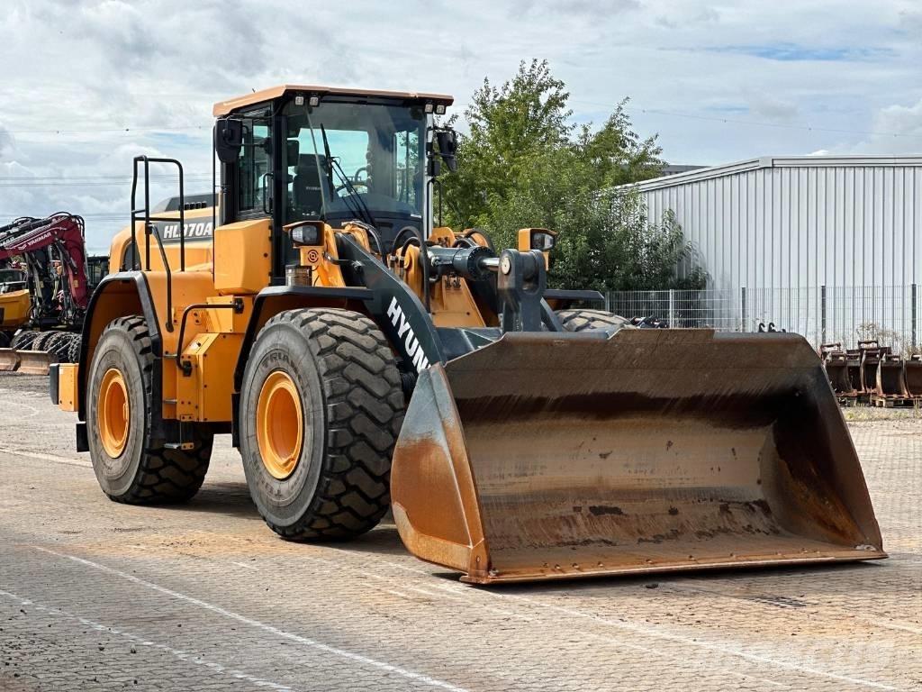 Hyundai HL 970 A 4x4 轮式装载机