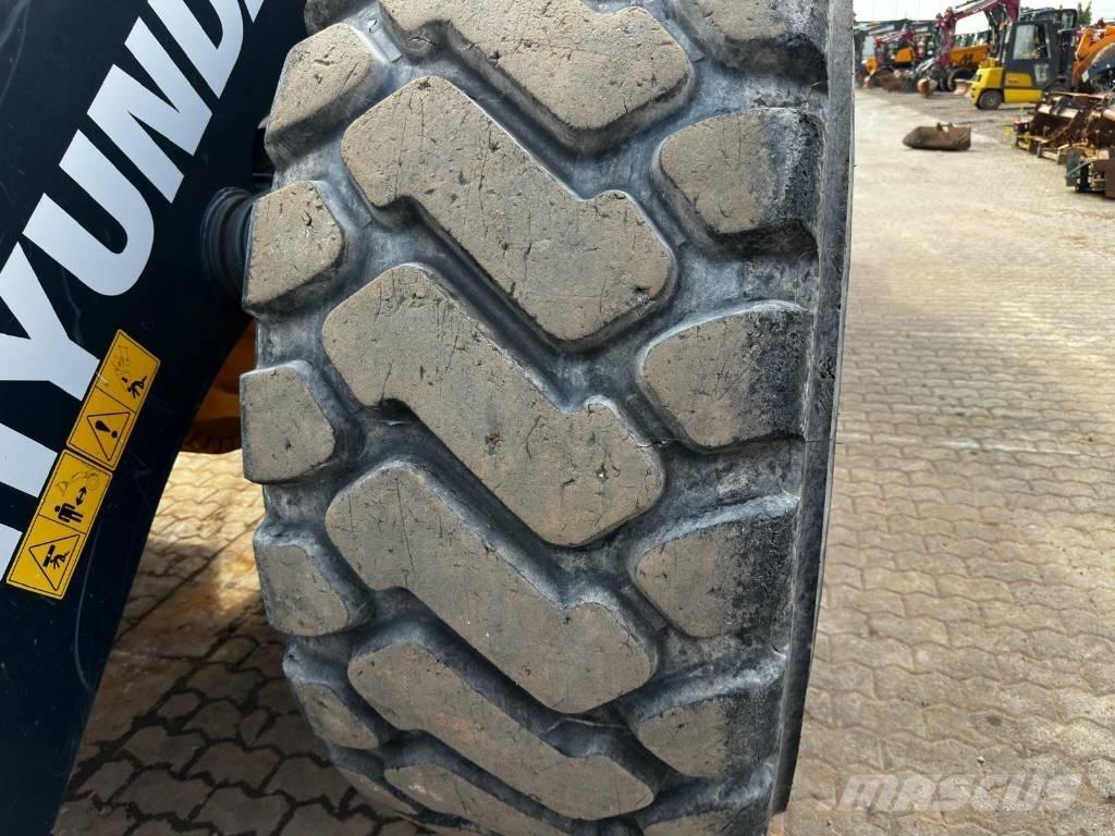Hyundai HL 970 A 4x4 轮式装载机