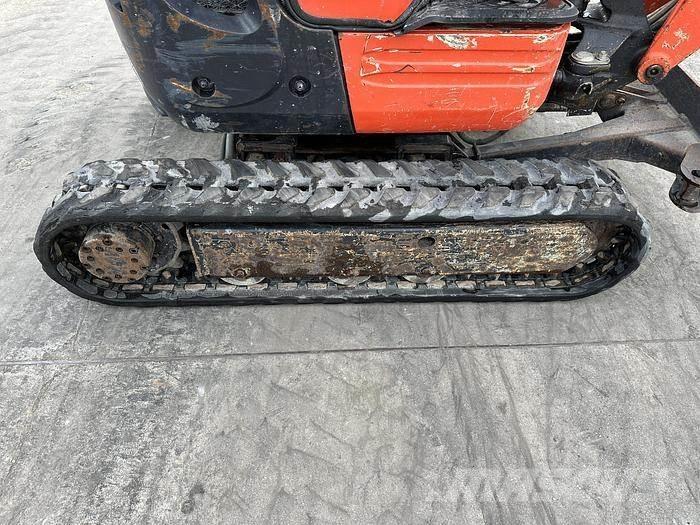 Kubota U10-3 小型挖掘机