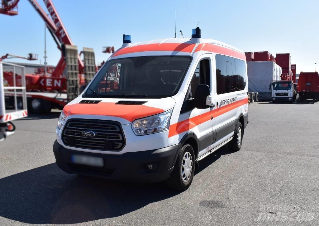 Ford Transit 救护车