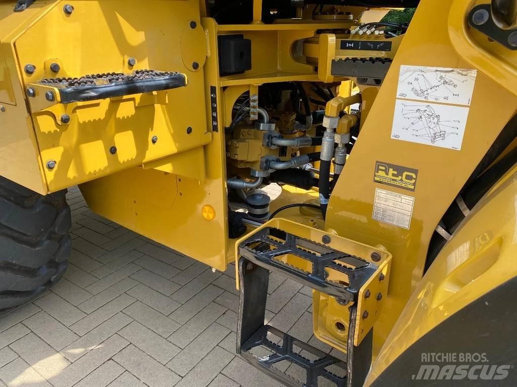 CAT 926M 轮式装载机